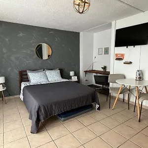  Apartment Cond. St. Tropez